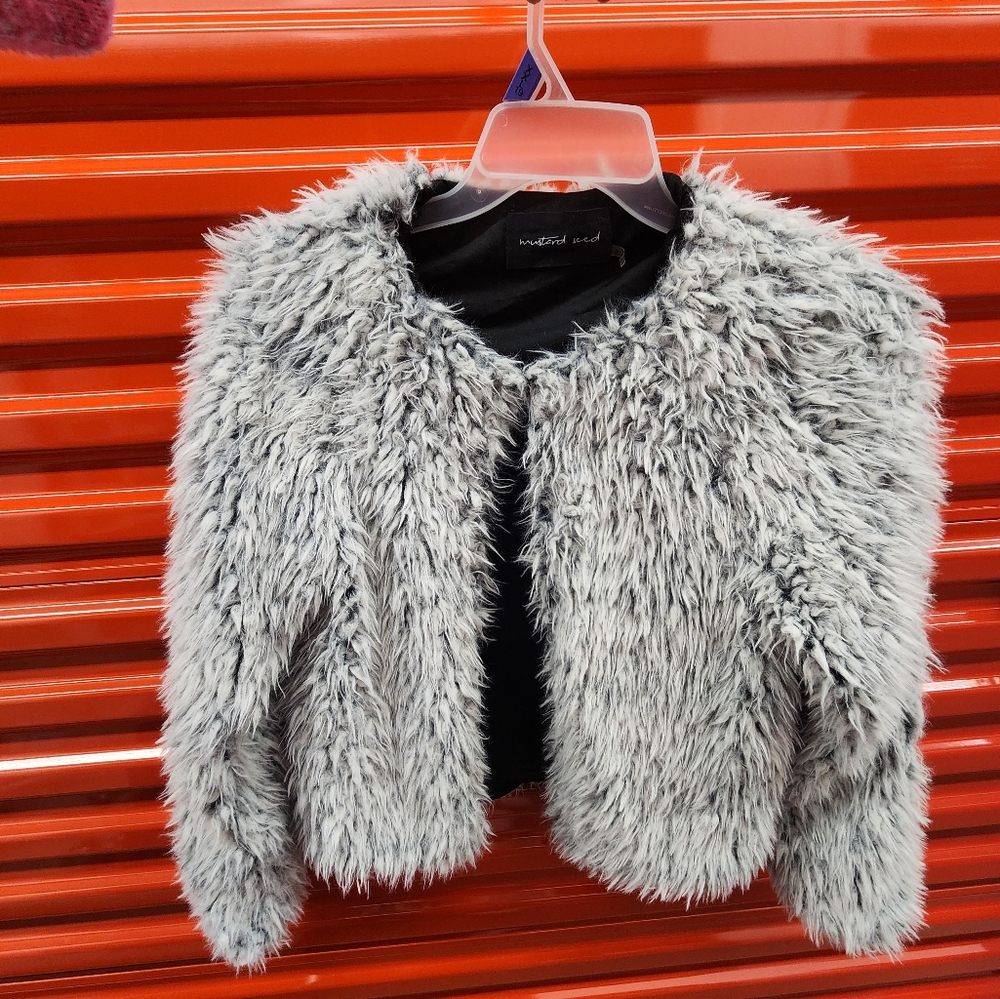 Mustard Seed coat, size small for ladies. Grey with front clasp.